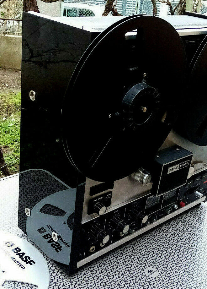 For TEAC recorder A 3300 side panels glossy black - imagine 3