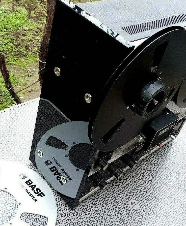 For TEAC recorder A 3300 side panels glossy black - imagine 5