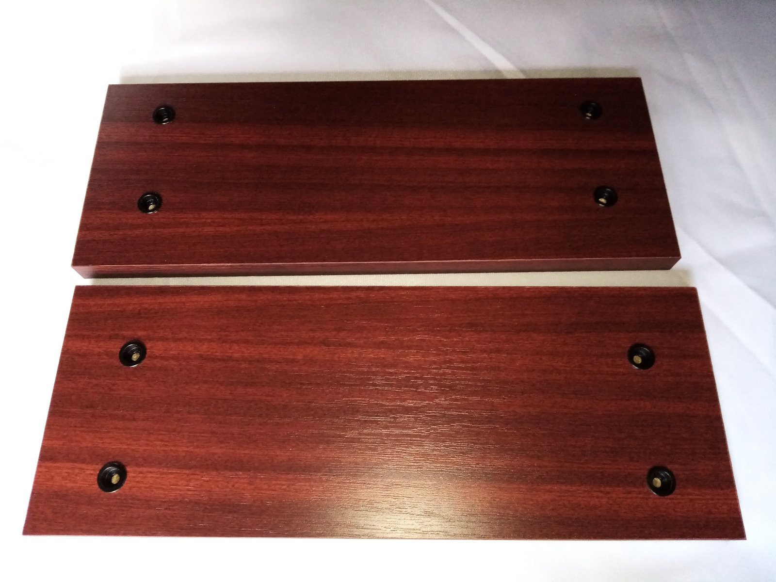 FOR SONY AMPLIFIER – SIDE PANELS / SEITENTEILE / PANNEAUX LATÉRAUX / ZIJPANELEN – PAL 385 x 146 mm – 4 HOLES